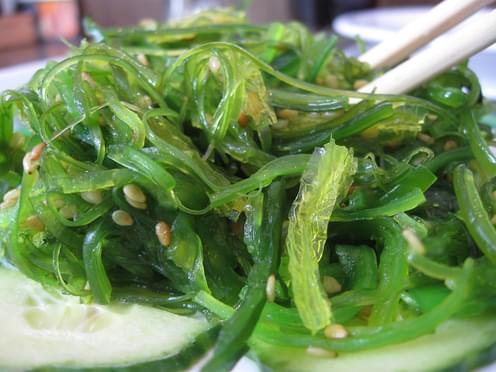 Vous goûterez bien à cette magnifique salade d'algues ?
